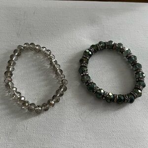 Lot of 2 elastic beaded bracelets